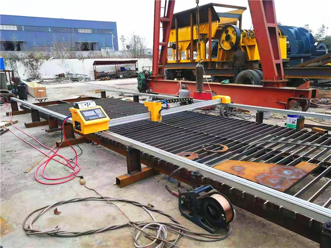 小龍門等離子數(shù)控切割機(jī)