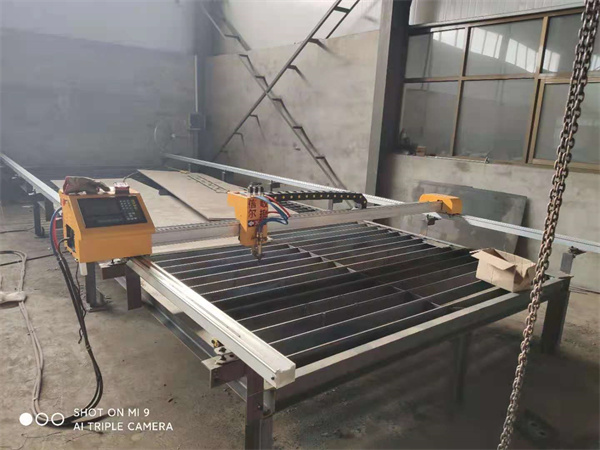 信爾小型數(shù)控等離子龍門切割機4