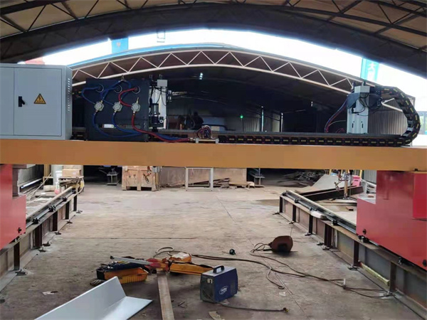 龍門數(shù)控等離子火焰切割機03