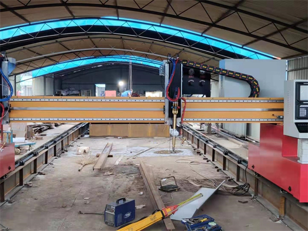 龍門數(shù)控等離子火焰切割機05